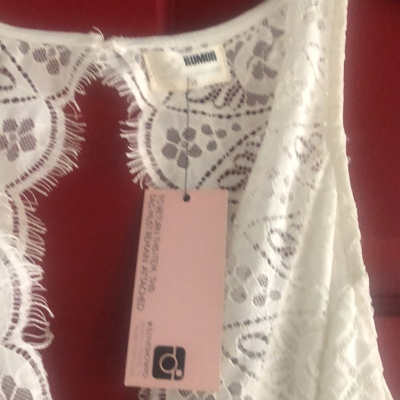 Lace romper size large - Picture 5 of 6